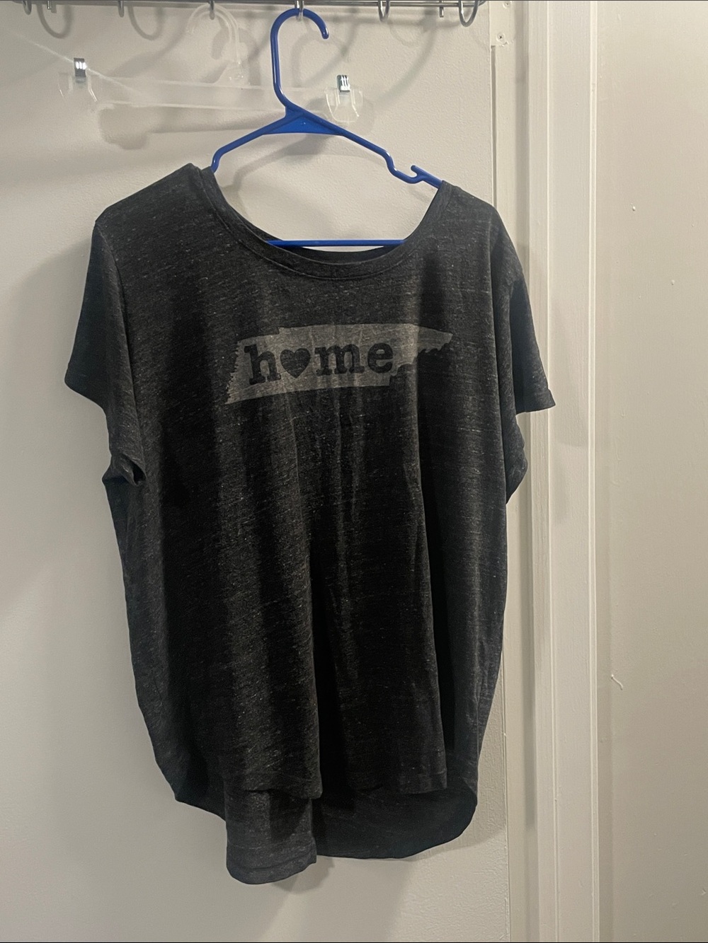 Women's size large off the shoulder Tennessee Black 'Home' Graphic Tee